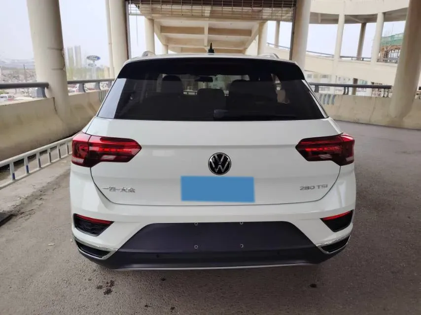 2022 Volkswagen T-Roc 1.4T 150HP L4 7DCT,autocango,china used car exporter,china ev exporter,chinese used car exporter,chinese used ev exporter