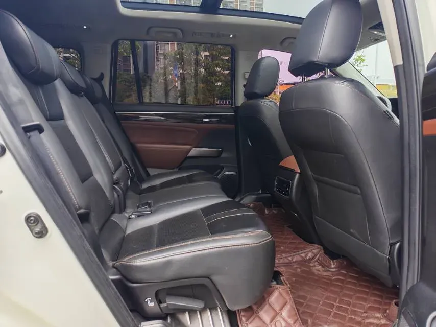 2017 GAC Trumpchi GS8 2.0T 201HP L4 6AT,autocango,china used car exporter,china ev exporter,chinese used car exporter,chinese used ev exporter