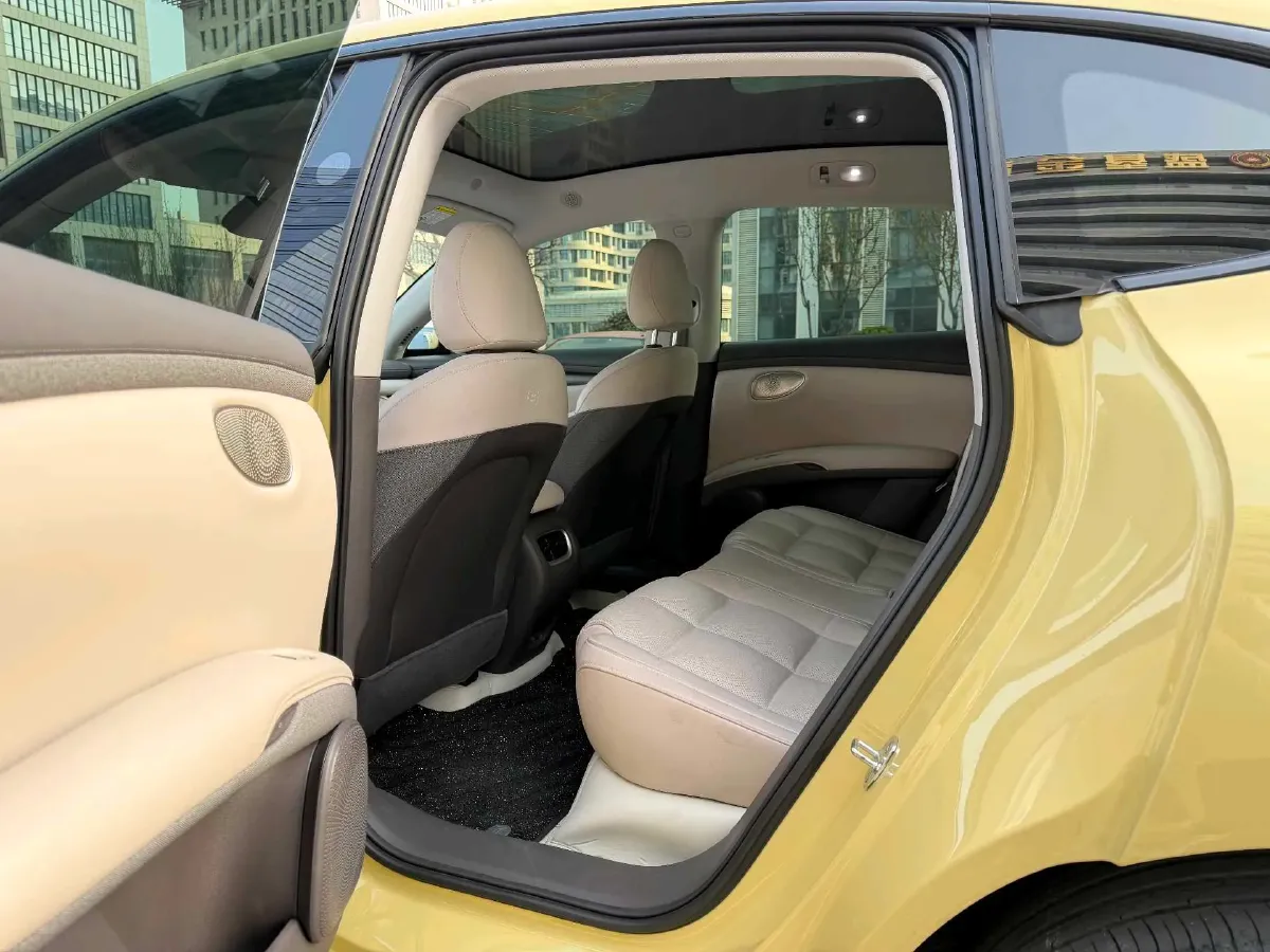 2025 IM LS6 BEV 75KWH,autocango,china used car exporter,china ev exporter,chinese used car exporter,chinese used ev exporter