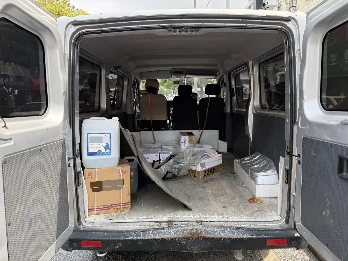 2020 KingLong KaiRuiHaoKe 2.2L 112HP L4 5MT,autocango,china used car exporter,china ev exporter,chinese used car exporter,chinese used ev exporter