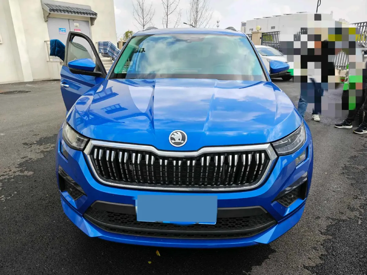 2023 Skoda Kodiak 2.0T 186HP L4 7DCT,autocango,china used car exporter,china ev exporter,chinese used car exporter,chinese used ev exporter