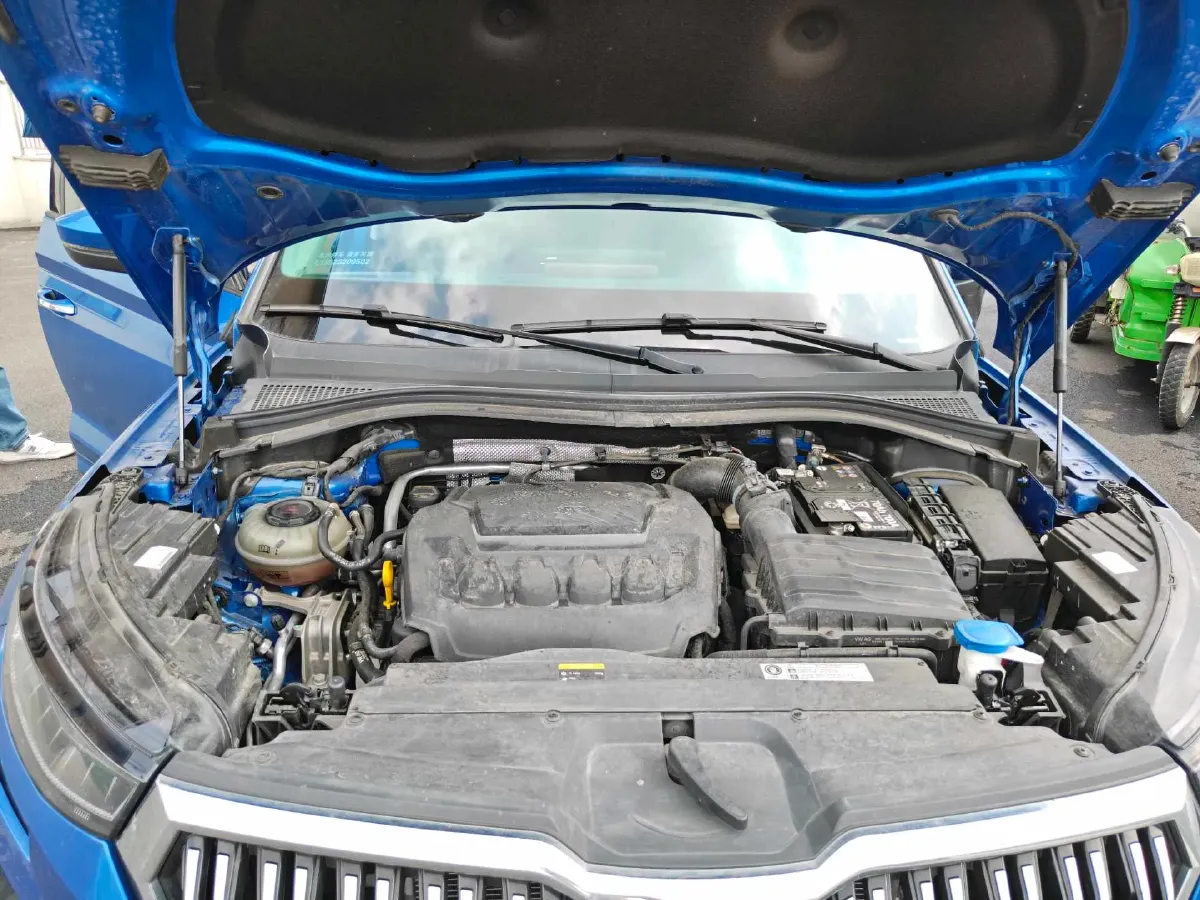 2023 Skoda Kodiak 2.0T 186HP L4 7DCT,autocango,china used car exporter,china ev exporter,chinese used car exporter,chinese used ev exporter