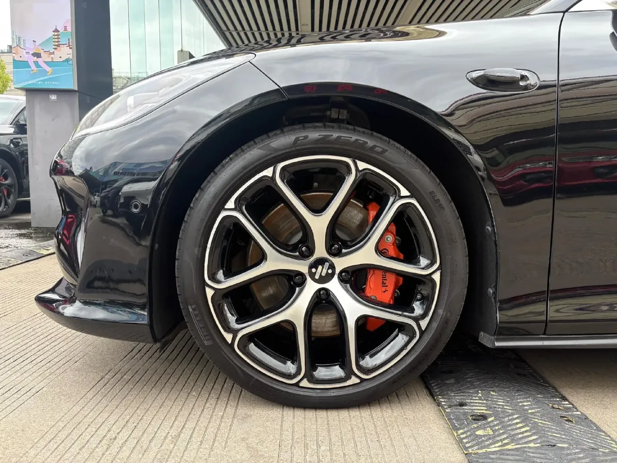 2025 IM L6 BEV,autocango,china used car exporter,china ev exporter,chinese used car exporter,chinese used ev exporter