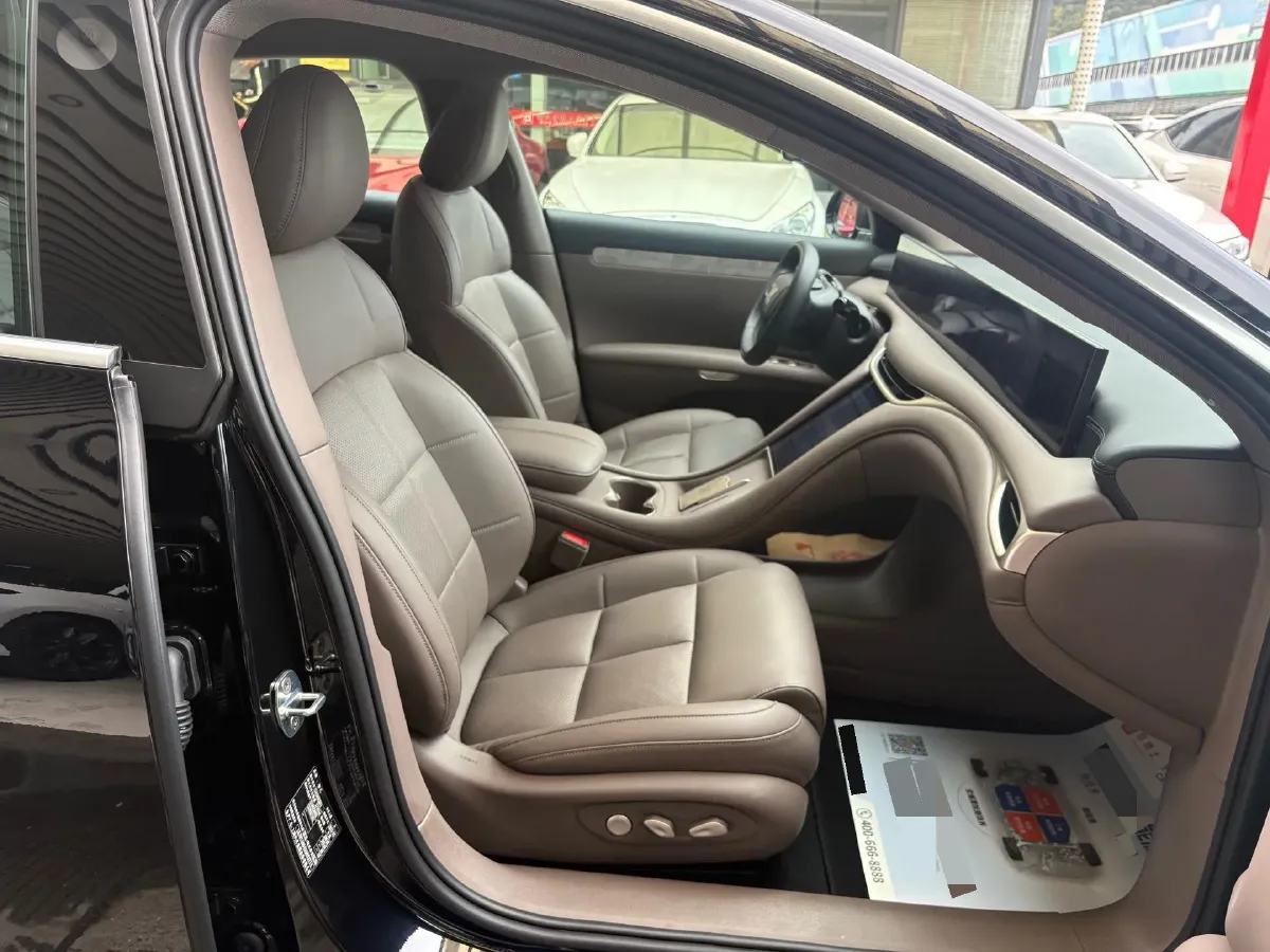 2025 IM L6 BEV,autocango,china used car exporter,china ev exporter,chinese used car exporter,chinese used ev exporter