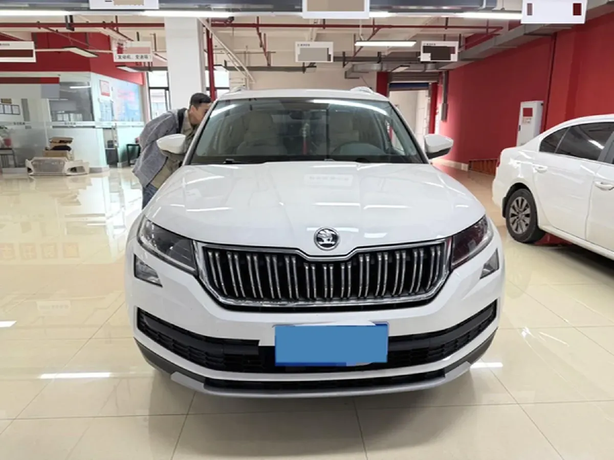 2018 Skoda Kodiak 1.8T 180HP L4 7DCT,autocango,china used car exporter,china ev exporter,chinese used car exporter,chinese used ev exporter