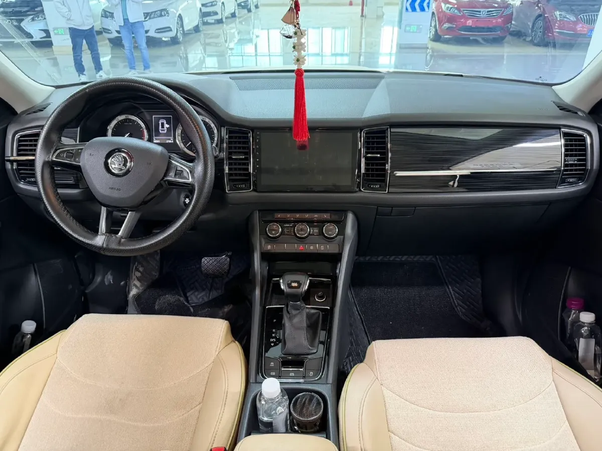 2018 Skoda Kodiak 1.8T 180HP L4 7DCT,autocango,china used car exporter,china ev exporter,chinese used car exporter,chinese used ev exporter