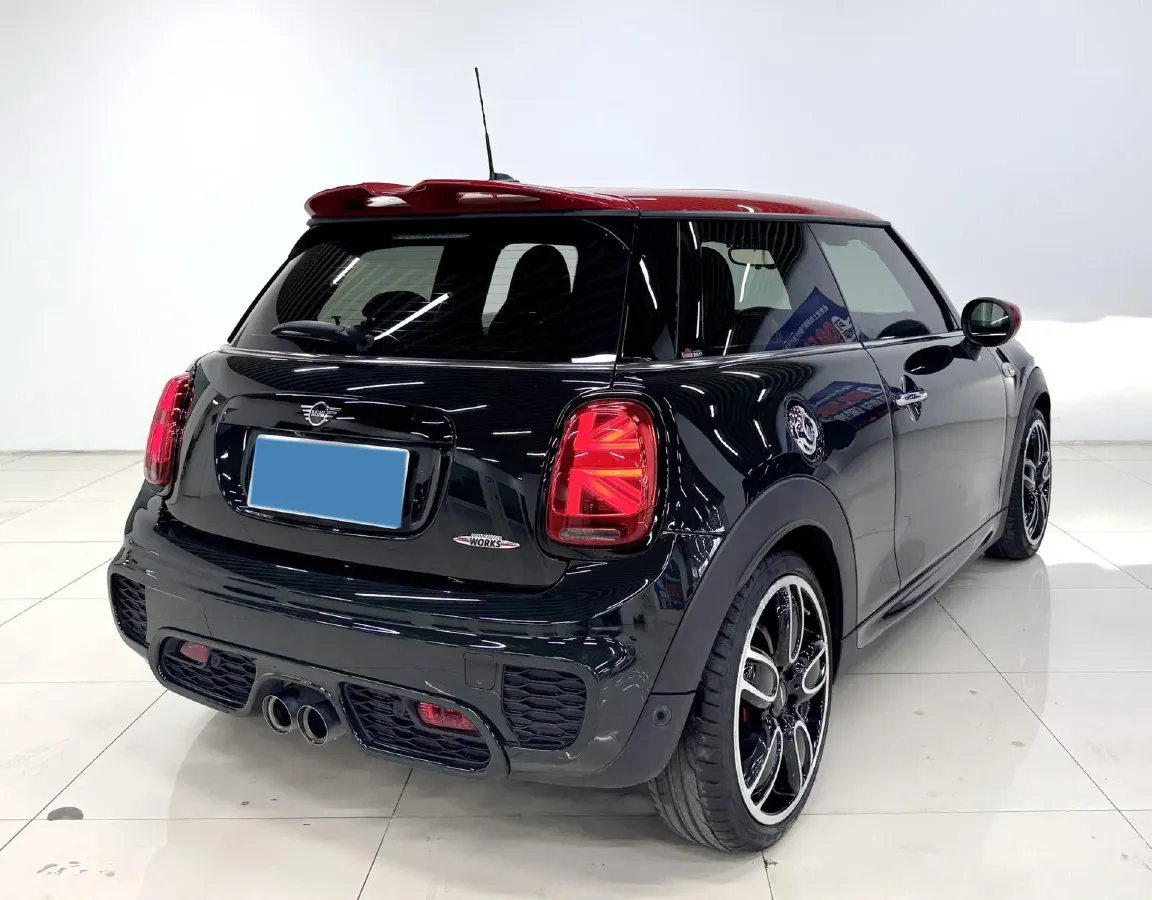 2021 MINI JCW 2.0T 231HP L4 8AT,autocango,china used car exporter,china ev exporter,chinese used car exporter,chinese used ev exporter