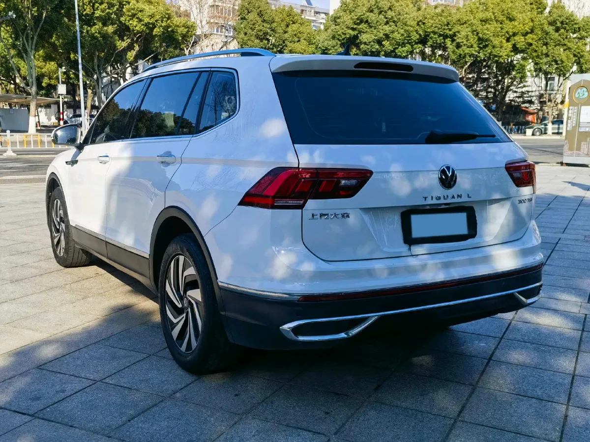 2023 Volkswagen Tiguan L 1.5T 160HP L4 7DCT,autocango,china used car exporter,china ev exporter,chinese used car exporter,chinese used ev exporter