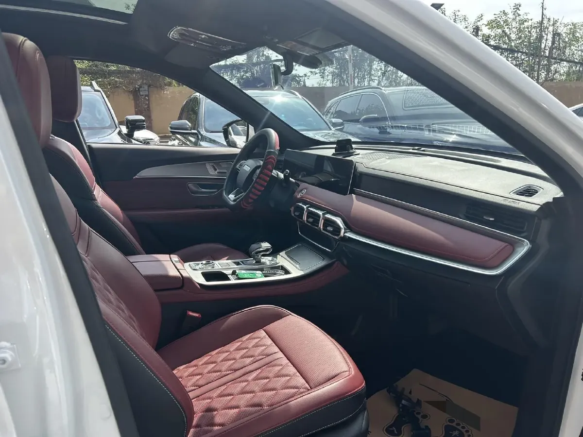 2023 ChangAn Oshan X7 Plus 1.5T 188HP L4 7DCT,autocango,china used car exporter,china ev exporter,chinese used car exporter,chinese used ev exporter