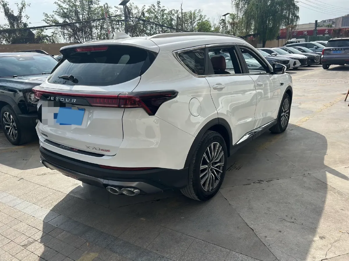 2023 ChangAn Oshan X7 Plus 1.5T 188HP L4 7DCT,autocango,china used car exporter,china ev exporter,chinese used car exporter,chinese used ev exporter