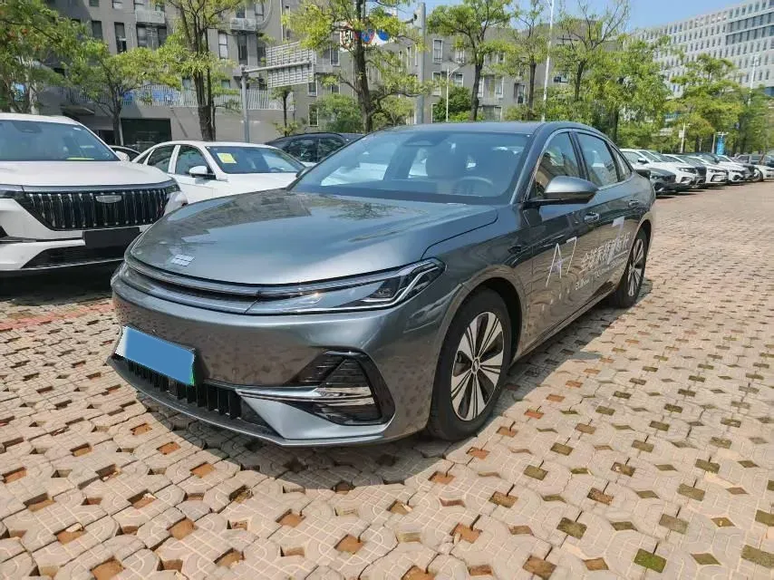2025 Geely Galaxy A7 1.5L 112HP L4 1DHT PHEV,autocango,china used car exporter,china ev exporter,chinese used car exporter,chinese used ev exporter
