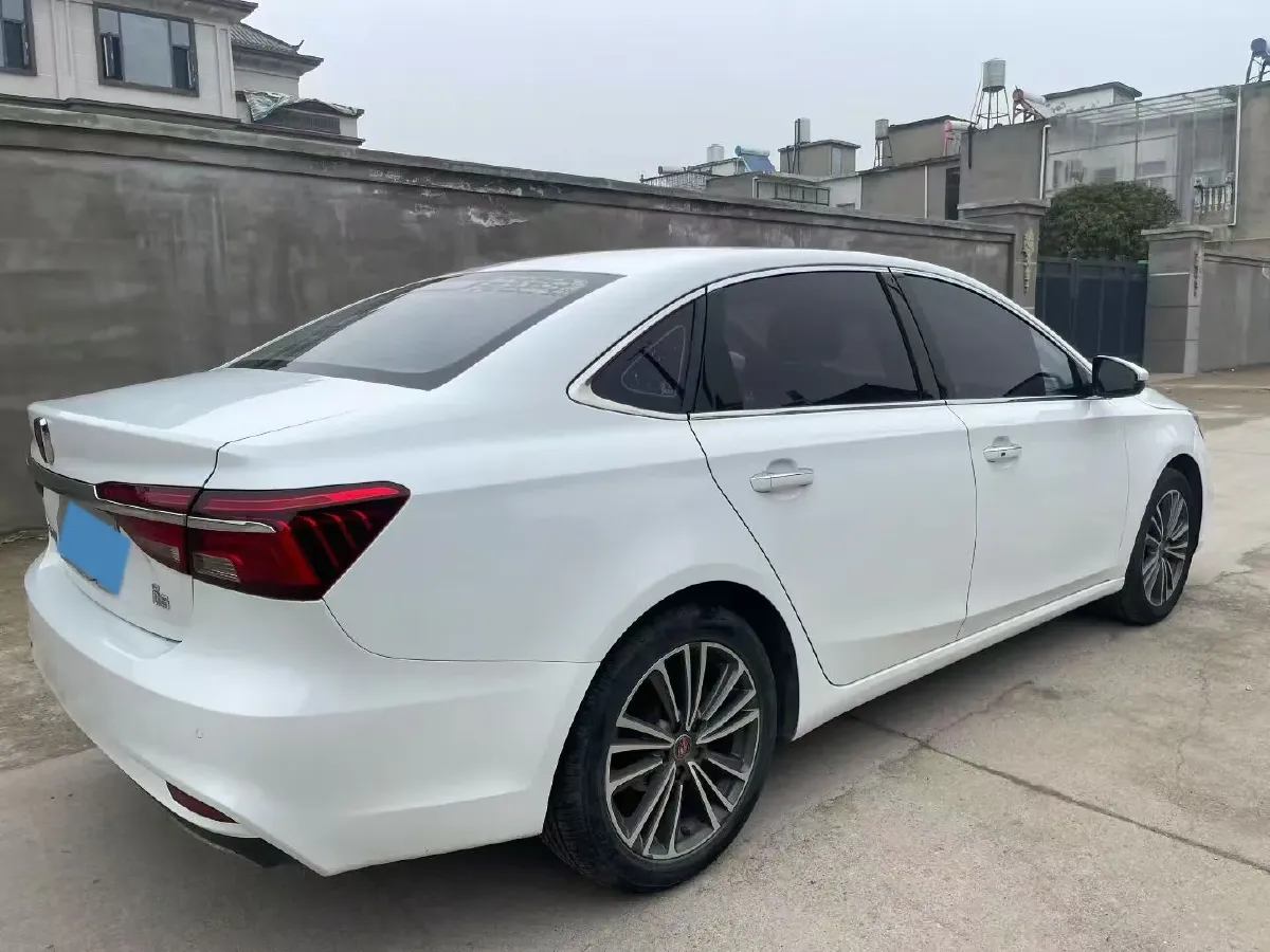 2020 Roewe i6 1.6L 125HP L4 5MT,autocango,china used car exporter,china ev exporter,chinese used car exporter,chinese used ev exporter