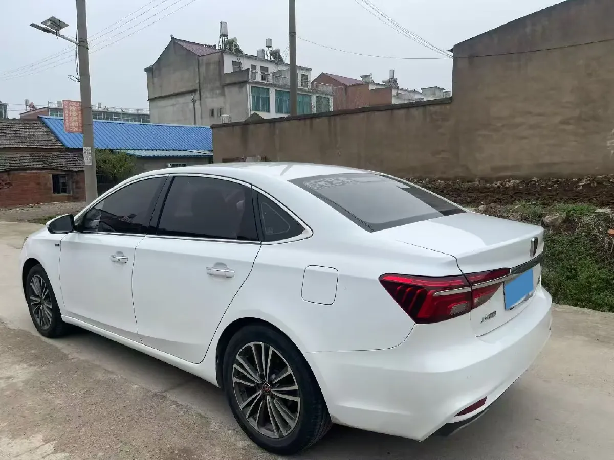 2020 Roewe i6 1.6L 125HP L4 5MT,autocango,china used car exporter,china ev exporter,chinese used car exporter,chinese used ev exporter