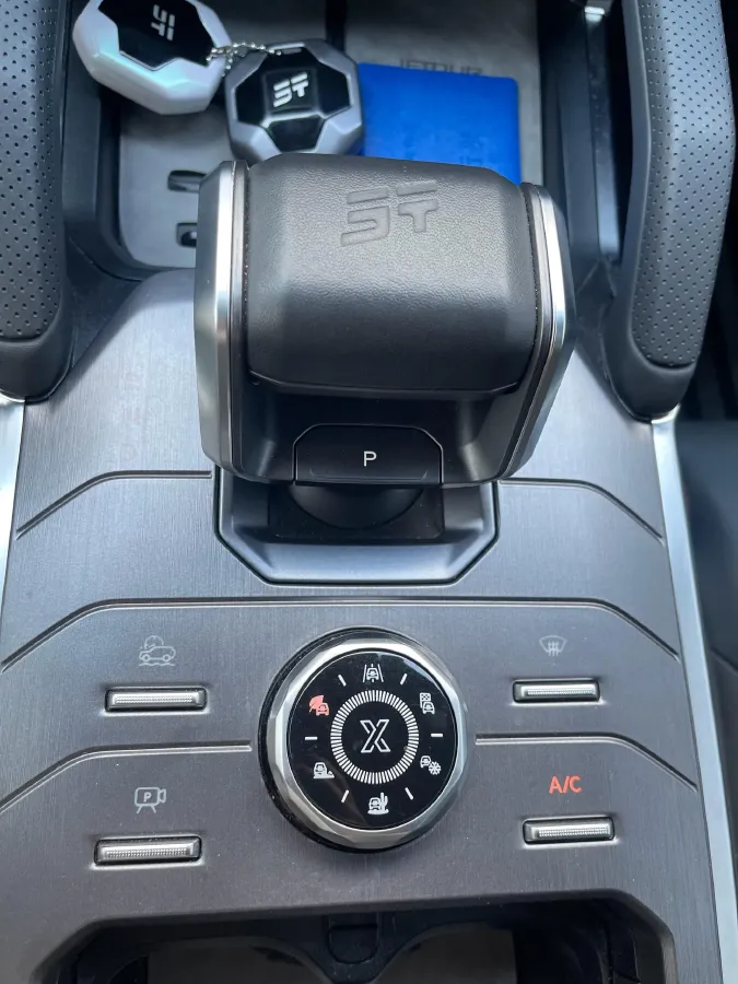 2023 Jetour Traveller 2.0T 254HP L4 7DCT,autocango,china used car exporter,china ev exporter,chinese used car exporter,chinese used ev exporter