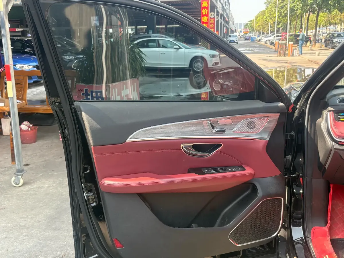 2023 ChangAn Oshan X7 Plus 1.5T 188HP L4 7DCT,autocango,china used car exporter,china ev exporter,chinese used car exporter,chinese used ev exporter