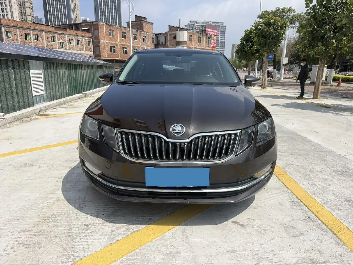 2018 Skoda Octavia 1.6L 110HP L4 6AT,autocango,china used car exporter,china ev exporter,chinese used car exporter,chinese used ev exporter