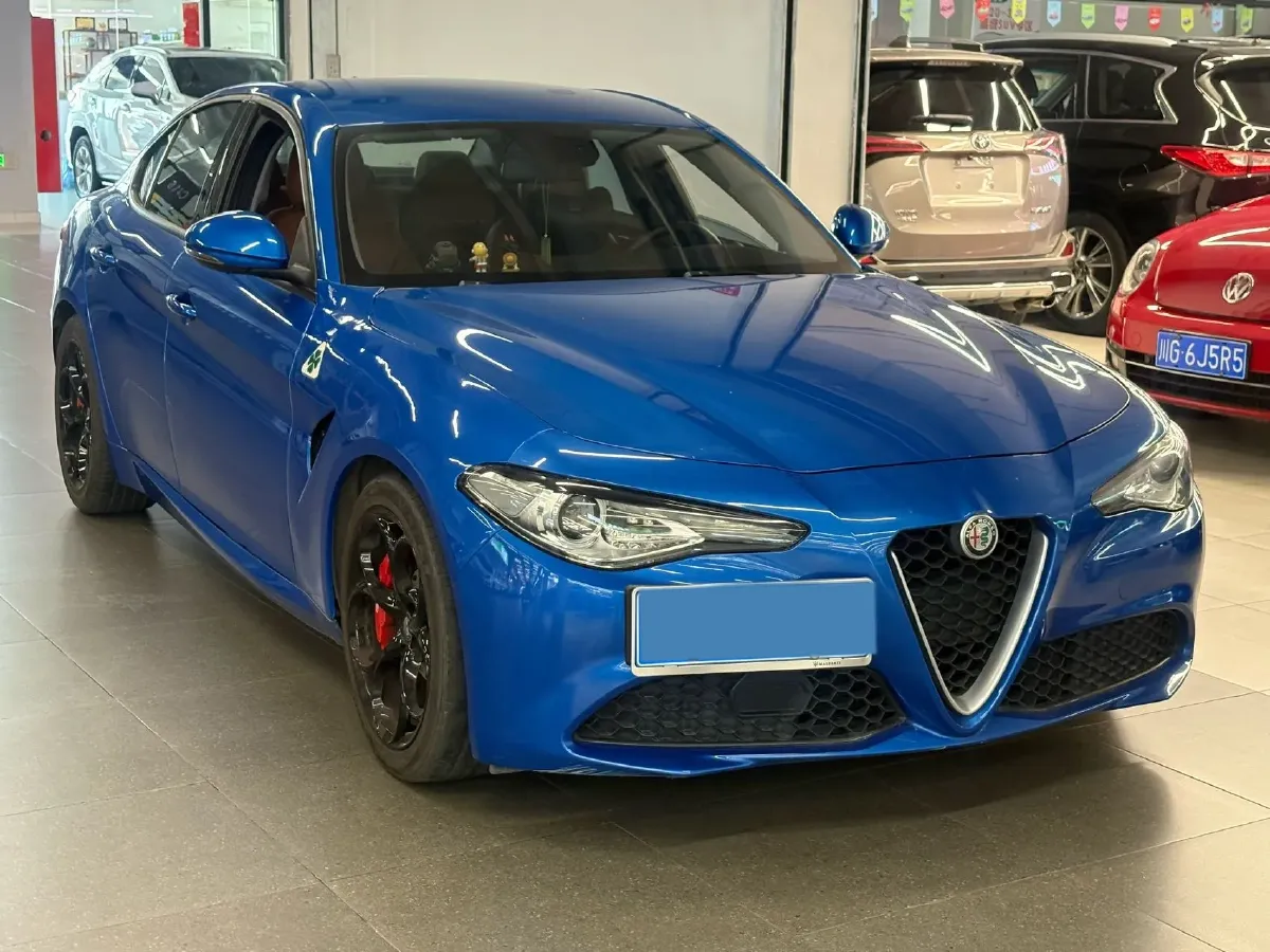 2017 Toyota Highlander 2.0T 220HP L4 6AT,autocango,china used car exporter,china ev exporter,chinese used car exporter,chinese used ev exporter