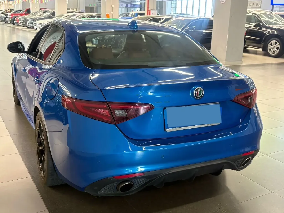 2017 Toyota Highlander 2.0T 220HP L4 6AT,autocango,china used car exporter,china ev exporter,chinese used car exporter,chinese used ev exporter