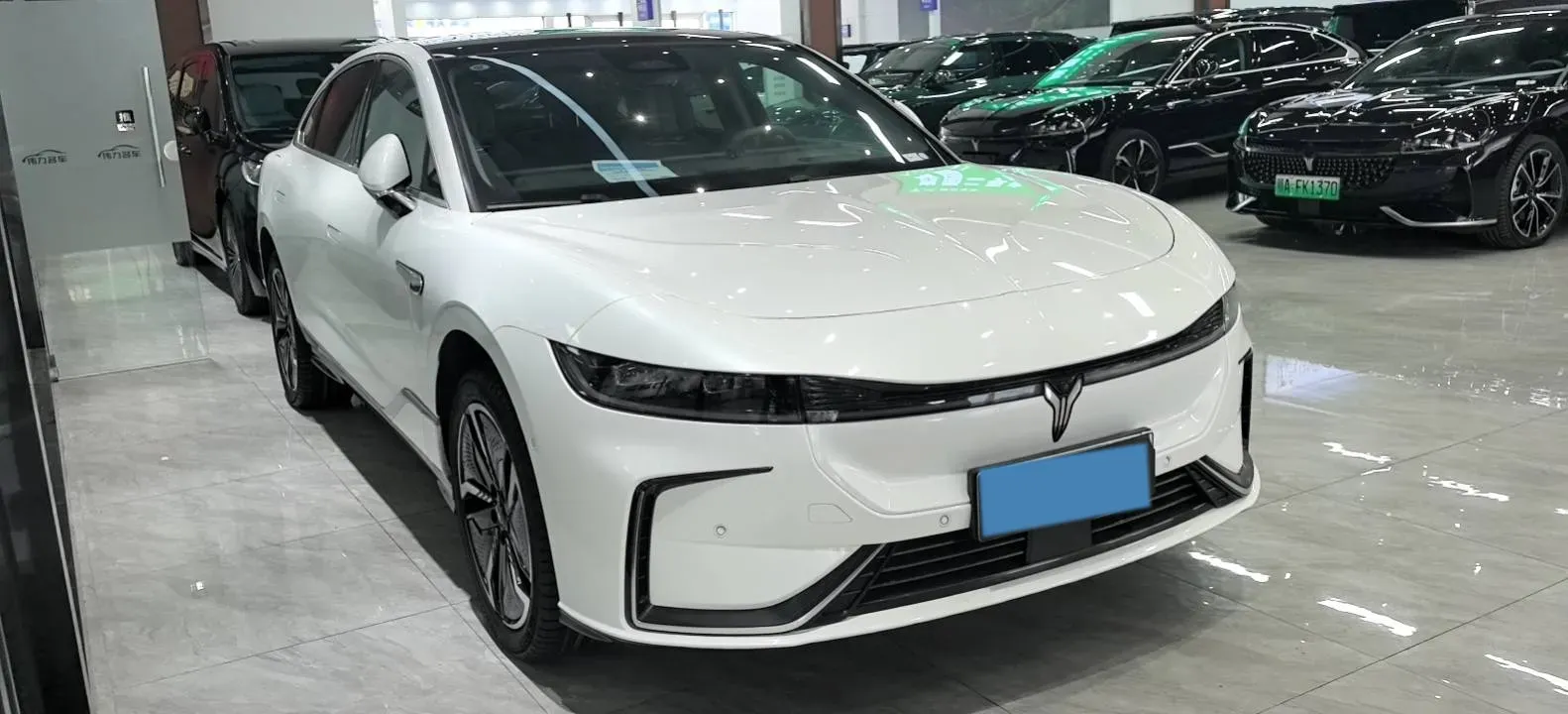 2023 Voyah ZhuiGuang BEV 82.11KWH,autocango,china used car exporter,china ev exporter,chinese used car exporter,chinese used ev exporter