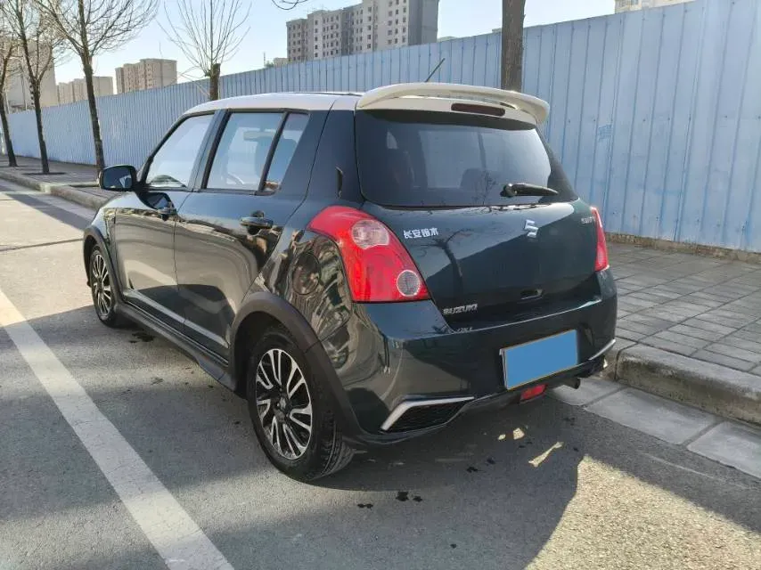 2016 Suzuki Swift 1.5L 103HP L4 4AT,autocango,china used car exporter,china ev exporter,chinese used car exporter,chinese used ev exporter