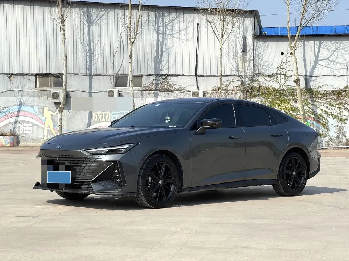 2023 ChangAn UNI-V 1.5T 188HP L4 7DCT,autocango,china used car exporter,china ev exporter,chinese used car exporter,chinese used ev exporter