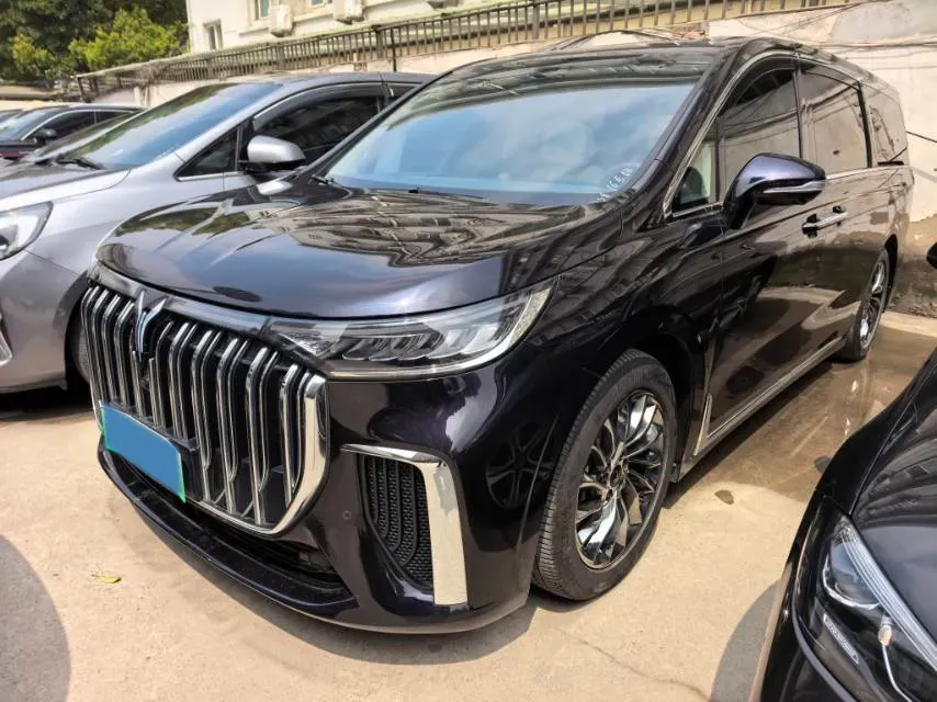 2022 Voyah Dream 1.5T 136HP L4 PHEV 25.57KWH,autocango,china used car exporter,china ev exporter,chinese used car exporter,chinese used ev exporter