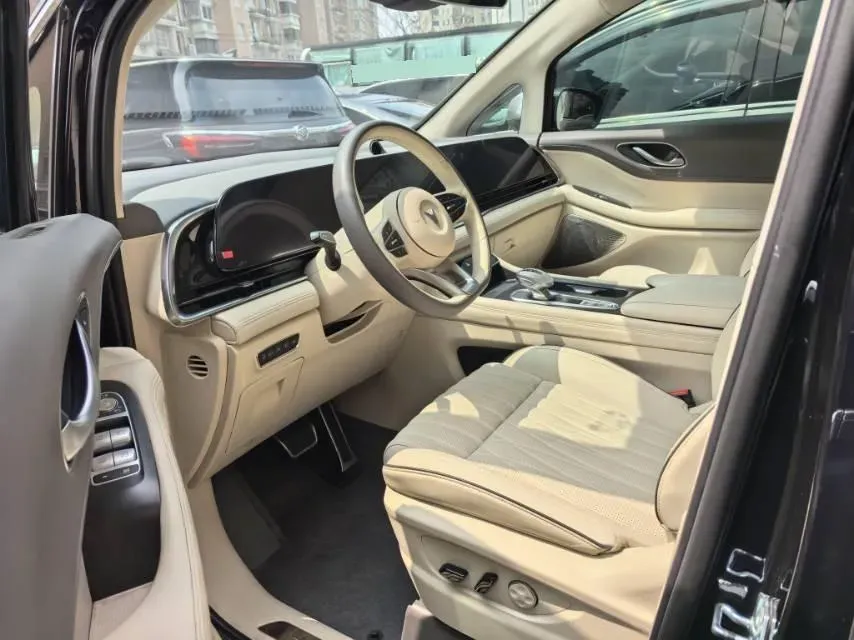 2022 Voyah Dream 1.5T 136HP L4 PHEV 25.57KWH,autocango,china used car exporter,china ev exporter,chinese used car exporter,chinese used ev exporter