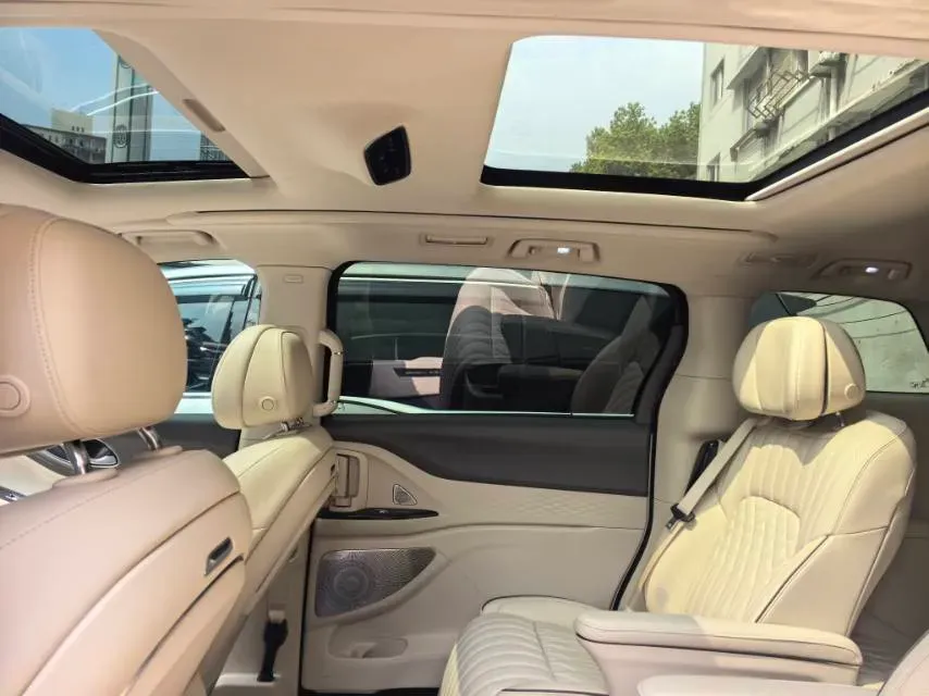 2022 Voyah Dream 1.5T 136HP L4 PHEV 25.57KWH,autocango,china used car exporter,china ev exporter,chinese used car exporter,chinese used ev exporter