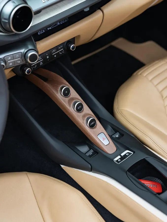 2020 Ferrari 812 6.5L 800HP V12 7DCT,autocango,china used car exporter,china ev exporter,chinese used car exporter,chinese used ev exporter