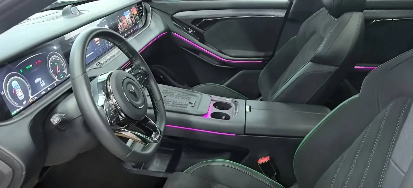 2025 Voyah FREE 1.5T 150HP L4 REEV 43KWH,autocango,china used car exporter,china ev exporter,chinese used car exporter,chinese used ev exporter