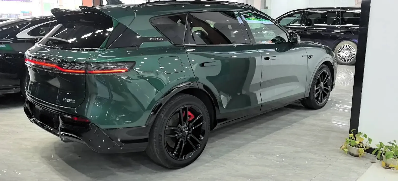 2025 Voyah FREE 1.5T 150HP L4 REEV 43KWH,autocango,china used car exporter,china ev exporter,chinese used car exporter,chinese used ev exporter