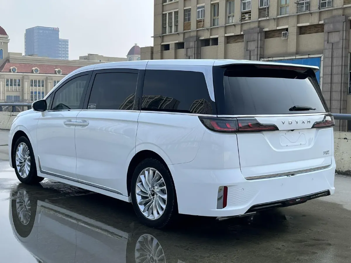 2022 Voyah Dream BEV 82KWH,autocango,china used car exporter,china ev exporter,chinese used car exporter,chinese used ev exporter