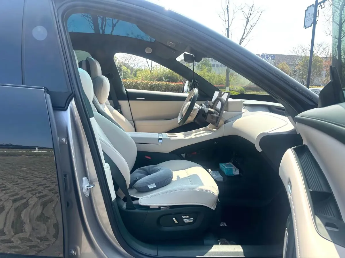 2025 MI YU7 BEV 101.7KWH,autocango,china used car exporter,china ev exporter,chinese used car exporter,chinese used ev exporter