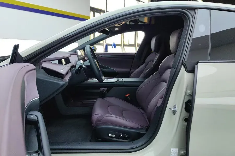 2024 MI SU7 BEV 94.3KWH,autocango,china used car exporter,china ev exporter,chinese used car exporter,chinese used ev exporter