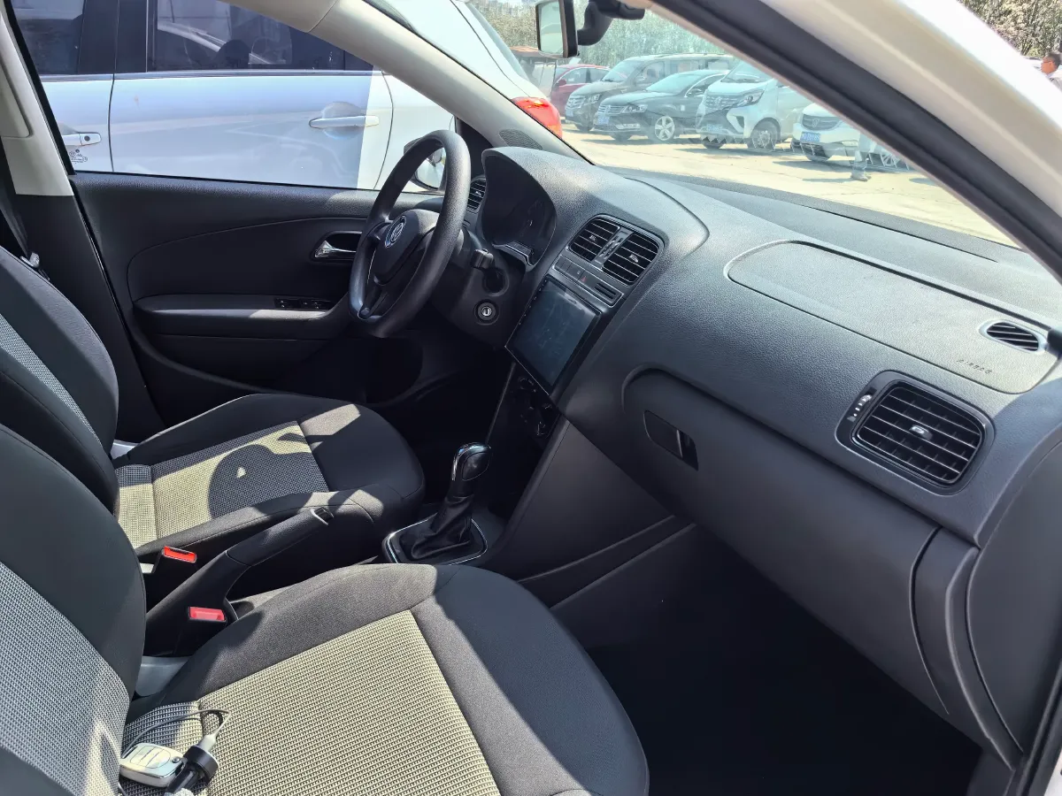 2016 Volkswagen Polo 1.4L 90HP L4 6AT,autocango,china used car exporter,china ev exporter,chinese used car exporter,chinese used ev exporter