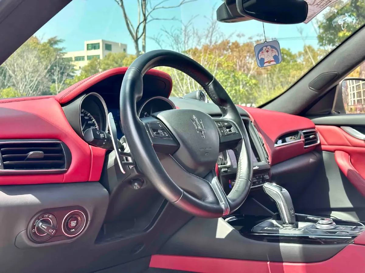 2019 Maserati Levante 3.0T 350HP V6 8AT,autocango,china used car exporter,china ev exporter,chinese used car exporter,chinese used ev exporter