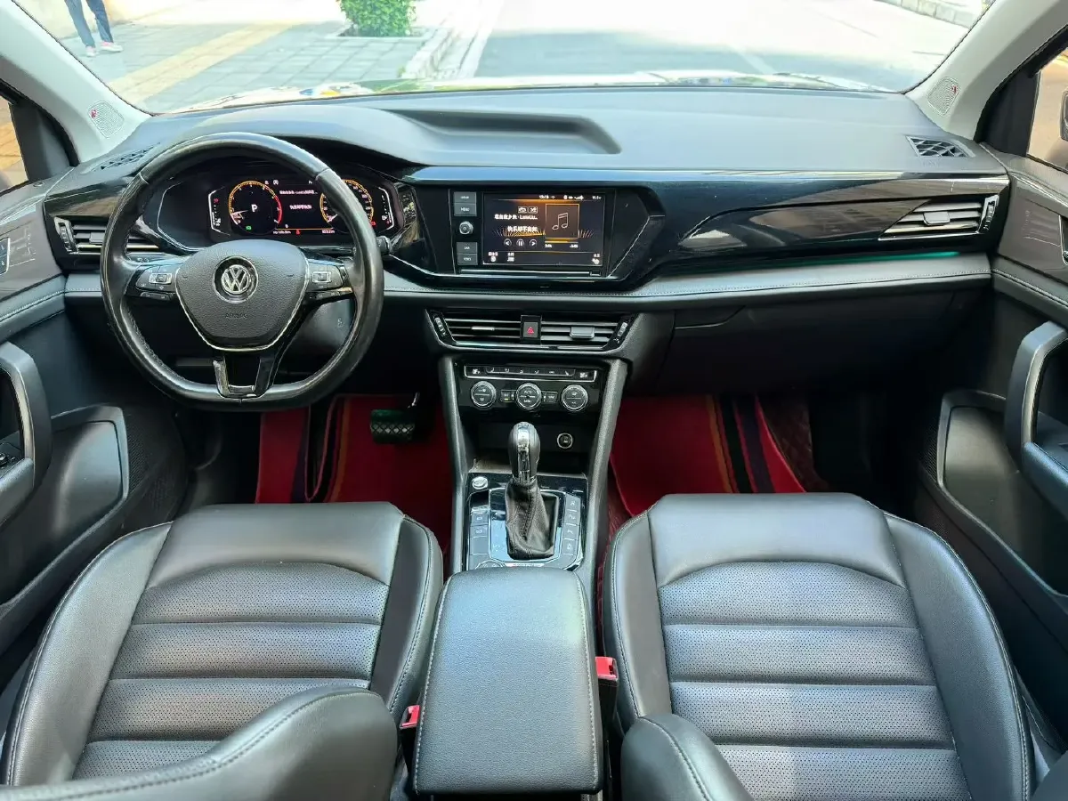 2019 Jeep Compass 1.3T 173HP L4 9AT,autocango,china used car exporter,china ev exporter,chinese used car exporter,chinese used ev exporter