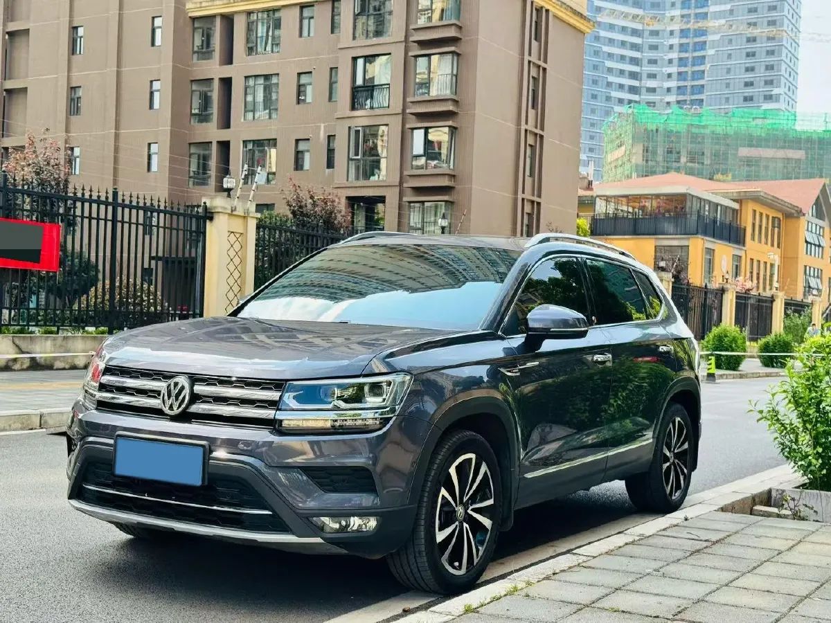 2019 Jeep Compass 1.3T 173HP L4 9AT,autocango,china used car exporter,china ev exporter,chinese used car exporter,chinese used ev exporter