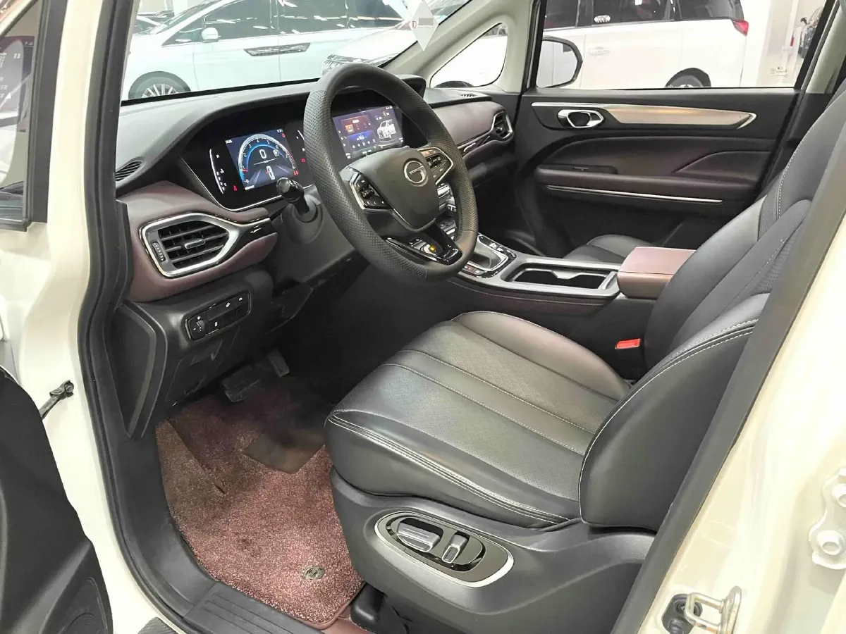 2021 GAC Trumpchi M6 1.5T 169HP L4 7DCT,autocango,china used car exporter,china ev exporter,chinese used car exporter,chinese used ev exporter