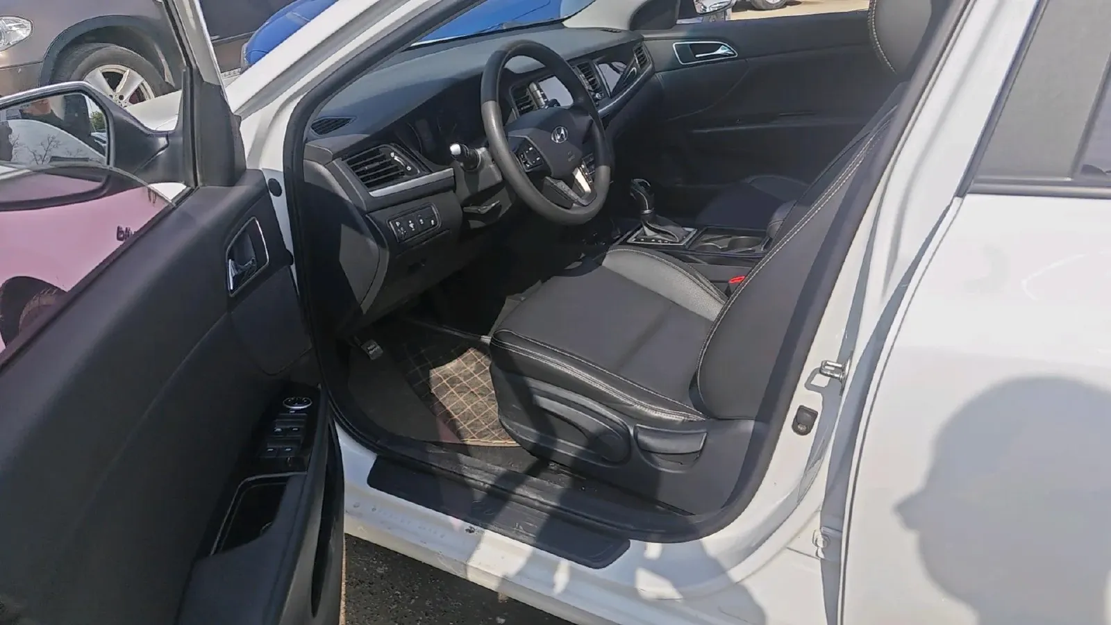 2017 Hyundai Mistra 1.6T 175HP L4 7DCT,autocango,china used car exporter,china ev exporter,chinese used car exporter,chinese used ev exporter