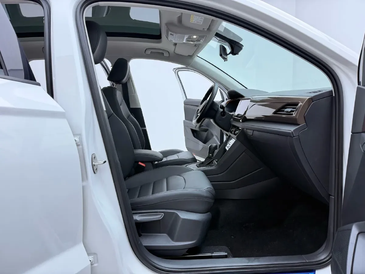 2021 Volkswagen Tharu 1.4T 150HP L4 7DCT,autocango,china used car exporter,china ev exporter,chinese used car exporter,chinese used ev exporter