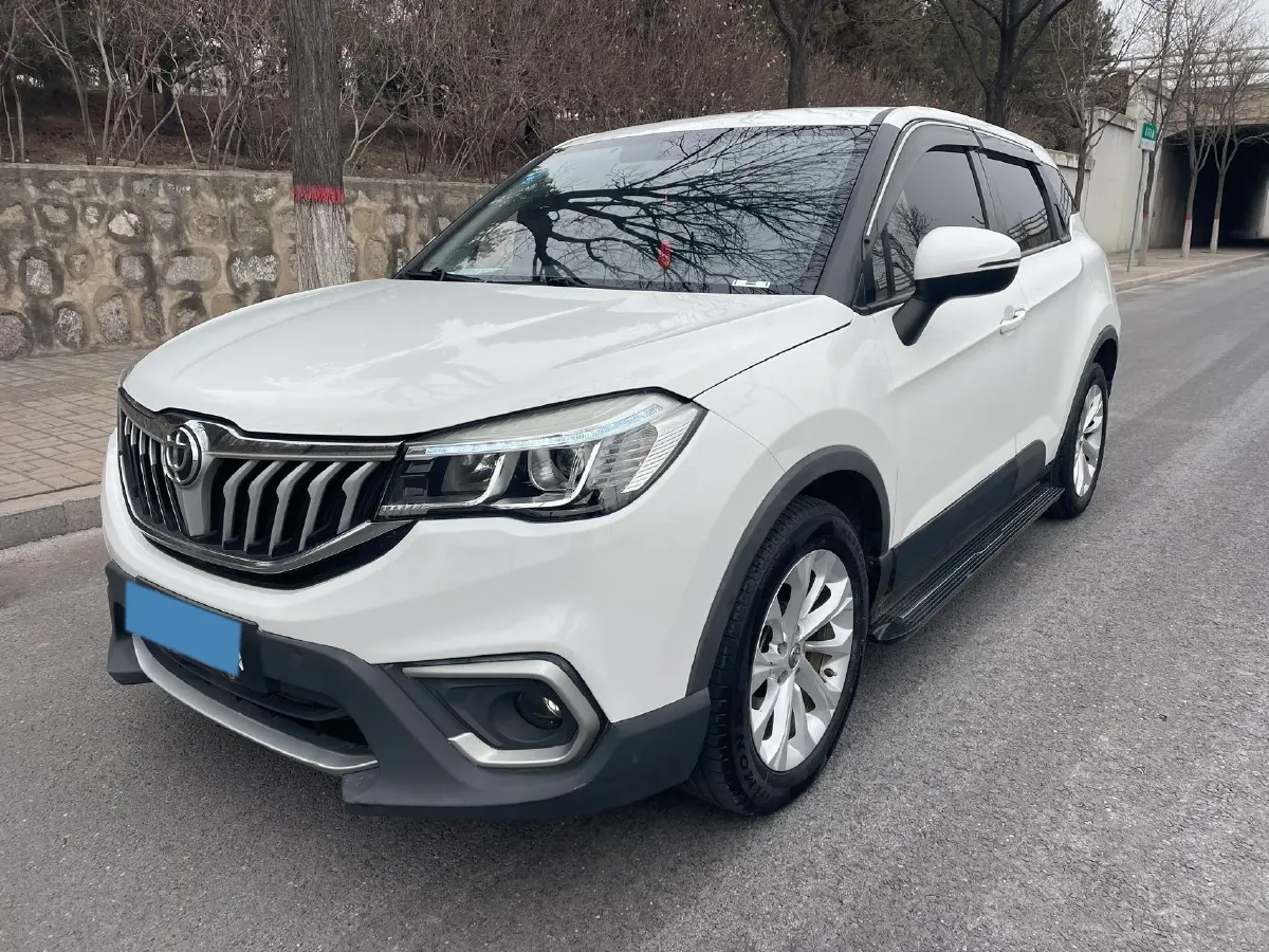 2017 Brilliance Auto V3 1.5L 112HP L4 5AT,autocango,china used car exporter,china ev exporter,chinese used car exporter,chinese used ev exporter