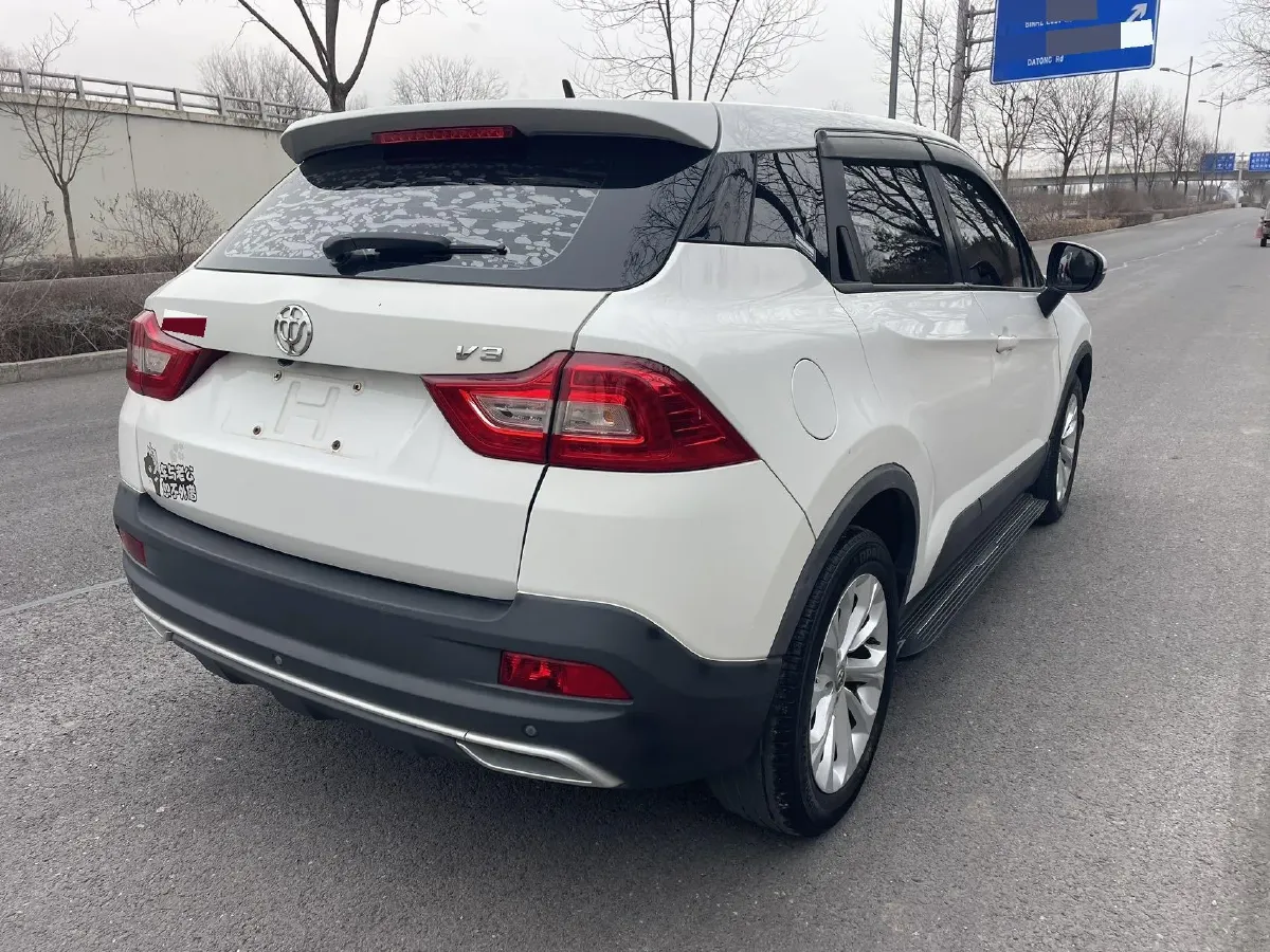 2017 Brilliance Auto V3 1.5L 112HP L4 5AT,autocango,china used car exporter,china ev exporter,chinese used car exporter,chinese used ev exporter