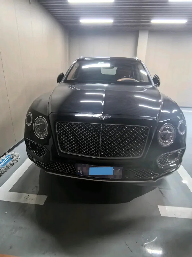 2018 Bentley Bentayga 4.0T 550HP V8 8AT,autocango,china used car exporter,china ev exporter,chinese used car exporter,chinese used ev exporter