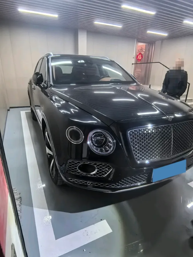 2018 Bentley Bentayga 4.0T 550HP V8 8AT,autocango,china used car exporter,china ev exporter,chinese used car exporter,chinese used ev exporter