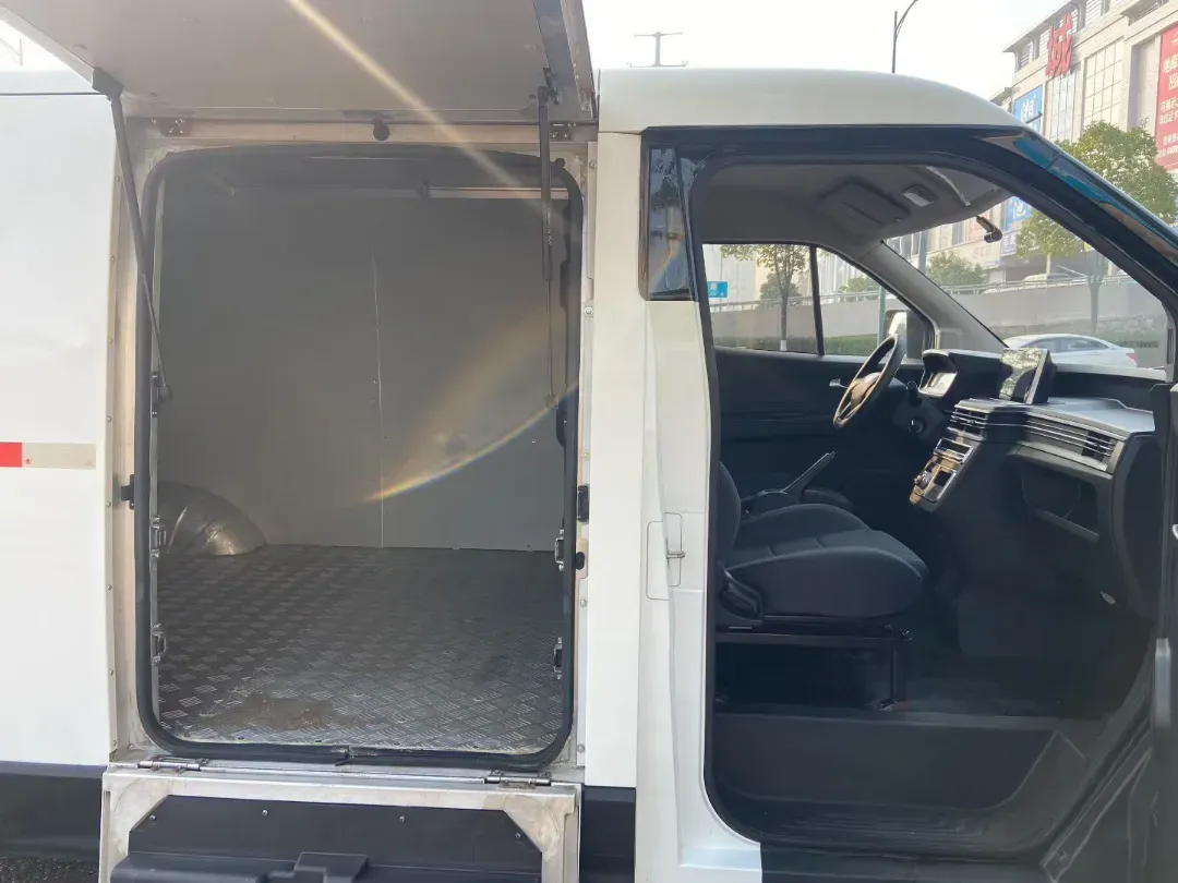 2022 Karry Dolphin EV BEV 43.5KWH,autocango,china used car exporter,china ev exporter,chinese used car exporter,chinese used ev exporter