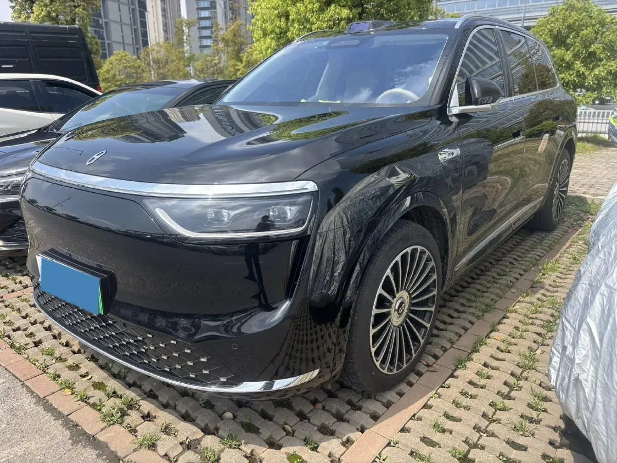 2025 AITO AITO M8 REEV 160HP REEV 53.4KWH,autocango,china used car exporter,china ev exporter,chinese used car exporter,chinese used ev exporter