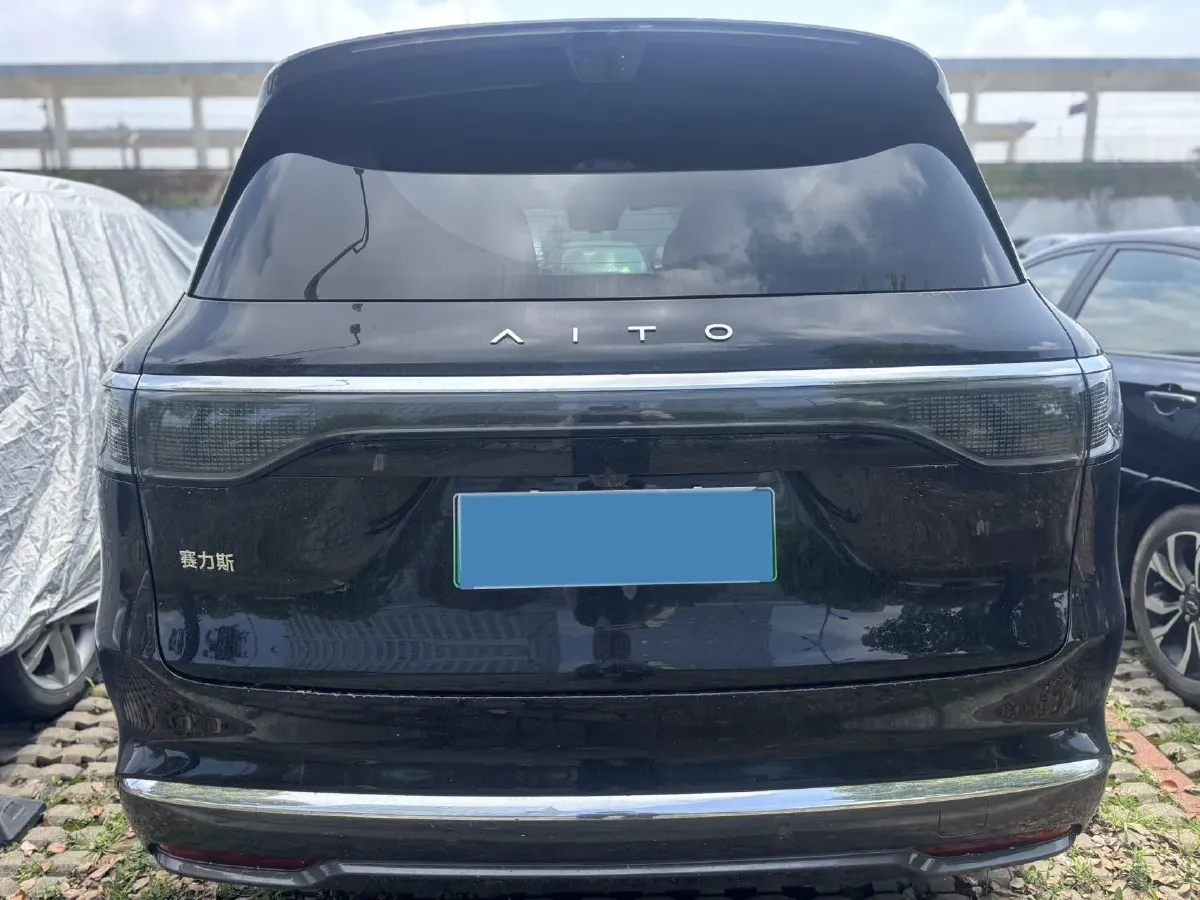 2025 AITO AITO M8 REEV 160HP REEV 53.4KWH,autocango,china used car exporter,china ev exporter,chinese used car exporter,chinese used ev exporter