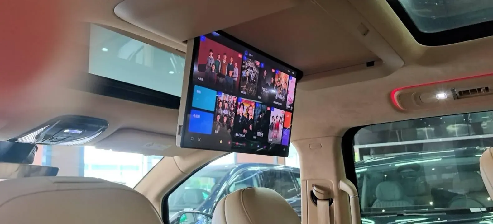 2025 Voyah Dream 1.5T 150HP L4 PHEV 41.7KWH,autocango,china used car exporter,china ev exporter,chinese used car exporter,chinese used ev exporter