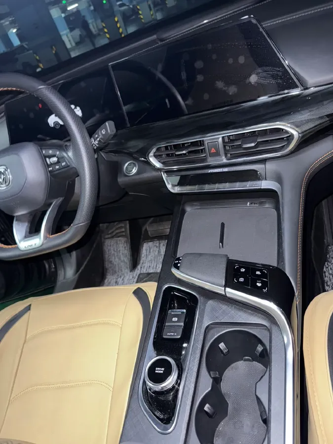 2022 ChangAn UNI-T 1.5T 188HP L4 7DCT,autocango,china used car exporter,china ev exporter,chinese used car exporter,chinese used ev exporter